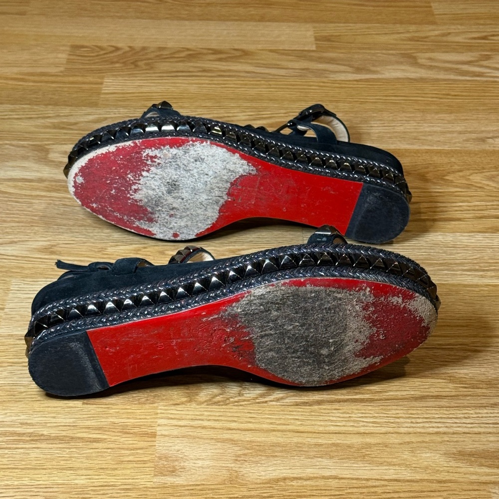 Christian Louboutin Cataclou Black Suede Studded Sandal Size 40 - Picture 4 of 9